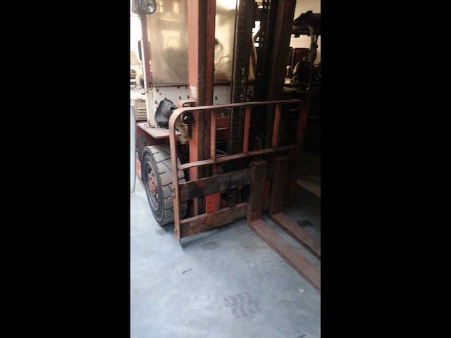 Datsun yf05 vorkheftruck - afbeelding 2 van  4