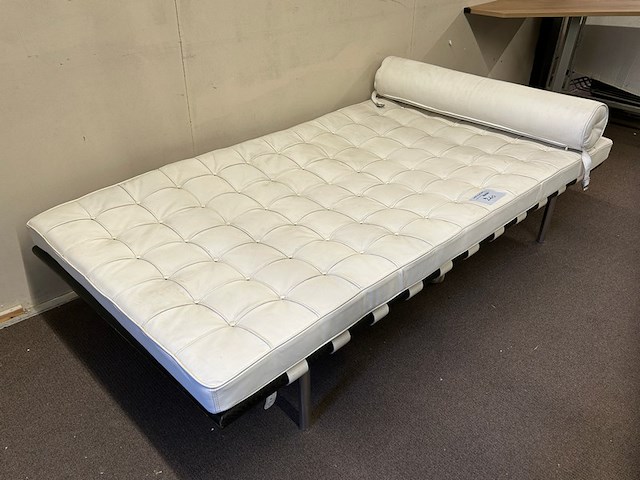 Day bed - afbeelding 1 van  6