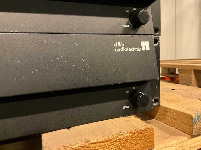 D&b audiotechnik d80 versterker - afbeelding 4 van  5