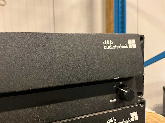 D&b audiotechnik d80 versterker - afbeelding 4 van  5