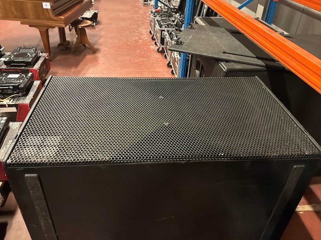D&b audiotechnik j-infra subwoofer (2x) - afbeelding 1 van  6