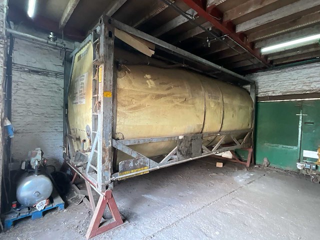 Db c15 tank container - afbeelding 7 van  22