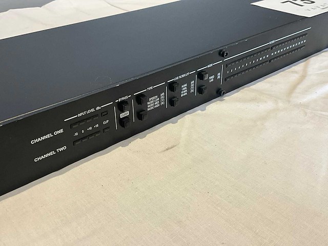 Dbx afs 224 feedback suppresion - afbeelding 2 van  3