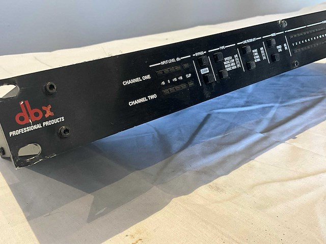 Dbx afs 224 feedback suppresion - afbeelding 2 van  4