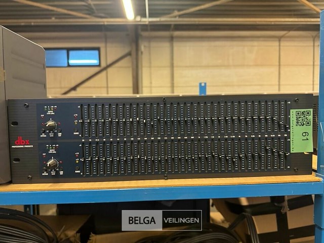 Dbx graphic equalizer - afbeelding 1 van  4