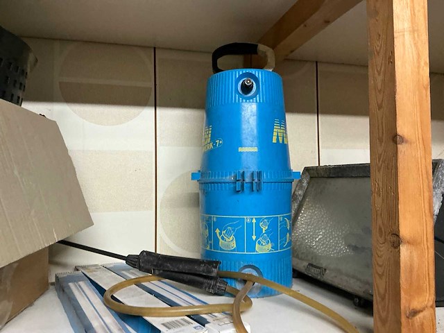 De inhoud van de ruimte - afbeelding 3 van  13