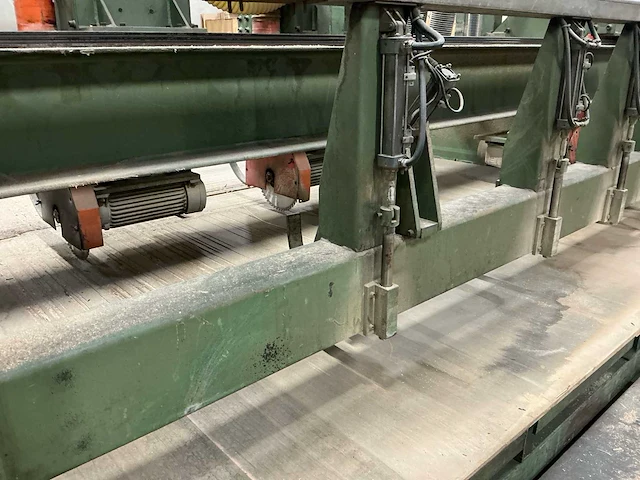 De meyer platen opdeel zaagmachine - afbeelding 6 van  9