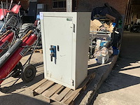 De raat brandkluis - afbeelding 1 van  4