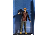 De relieken van de dood' - actiefiguur - ron weasley - 15 cm - harry potter - afbeelding 4 van  4