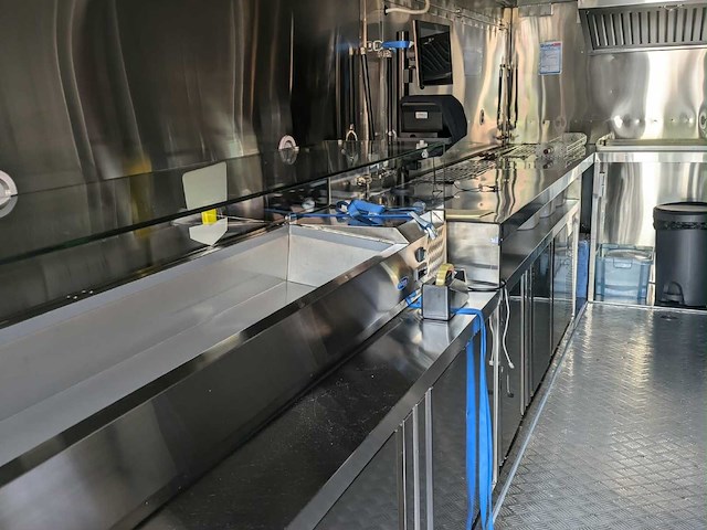 De ryck - 2022 - kippenkraam + koelwagen - foodtrucks - afbeelding 11 van  34