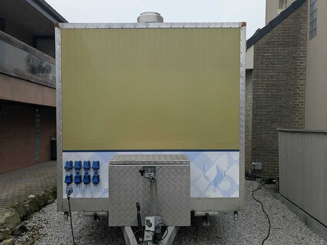 De ryck - 2022 - kippenkraam + koelwagen - foodtrucks - afbeelding 22 van  34