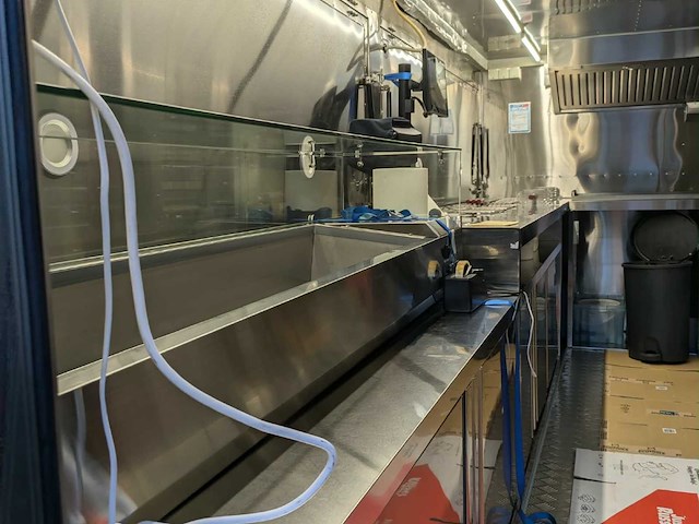 De ryck - 2022 - kippenkraam + koelwagen - foodtrucks - afbeelding 33 van  34