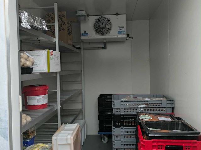 De ryck - 2022 - kippenkraam + koelwagen - foodtrucks - afbeelding 34 van  34