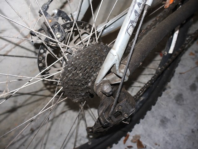 Decathlon mountainbike - afbeelding 4 van  6