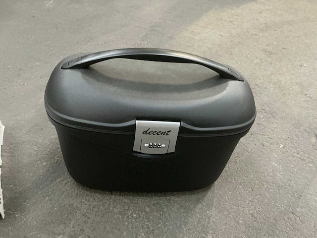 Decent beautycase (4x) - afbeelding 1 van  4