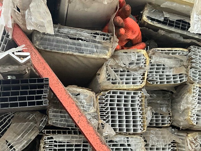 Deceuninck partij pvc profiellatten - afbeelding 3 van  9