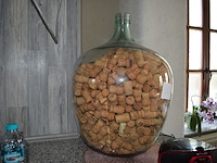 Deco fles glas gevuld met kurken - afbeelding 1 van  3