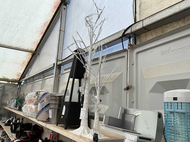 Decor object,ledverlichting kunstboom (2x) - afbeelding 2 van  2