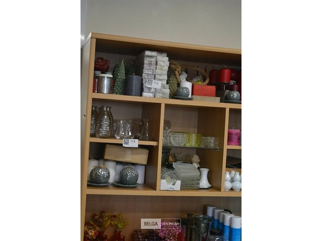 Decoratie houten kast zonder inhoud 102x182x41 - afbeelding 4 van  5