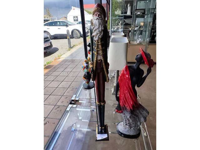 Decoratief beeld kerstman ca. 80 cm, decoratief beeld dame in aardewerk - afbeelding 6 van  8