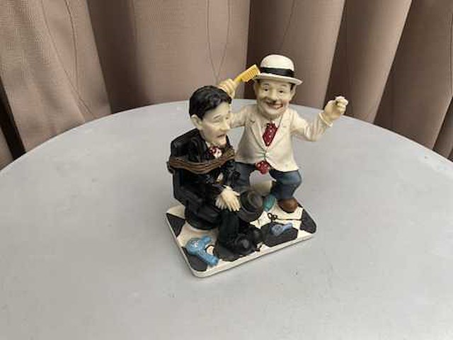 Decoratief beeld laurel & hardy - afbeelding 2 van  4