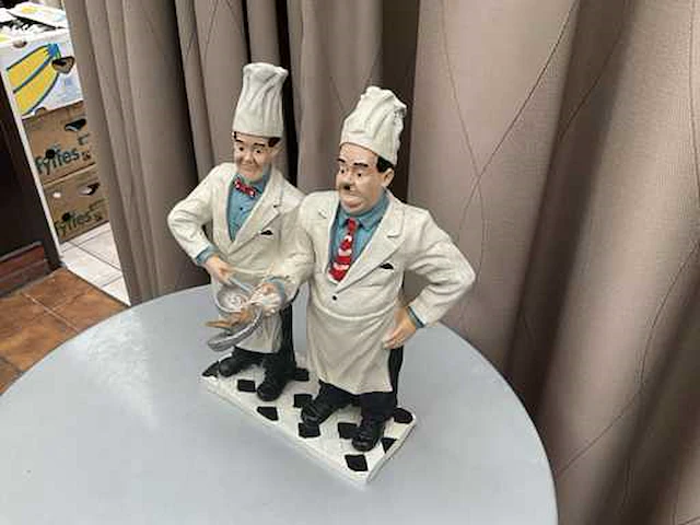 Decoratief beeld laurel & hardy - afbeelding 4 van  5