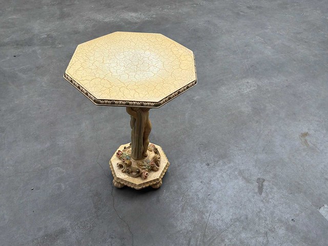 Decoratief bijzettafeltje - afbeelding 1 van  5