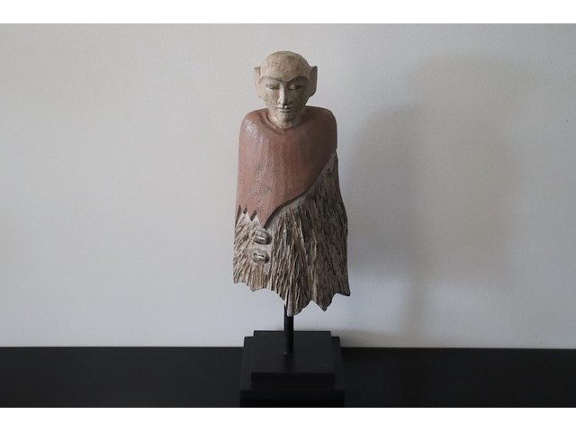 Decoratief handgesneden houten beeld monnik - afbeelding 1 van  8