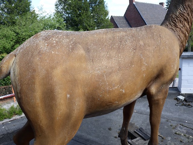 Decoratief hert - afbeelding 10 van  11