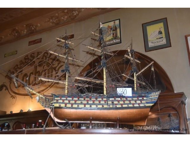 Decoratief scheepsmodel, zeilschip - afbeelding 1 van  1
