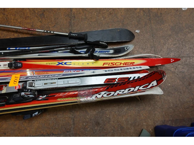 Decoratief ski/langlauf materiaal - afbeelding 4 van  6