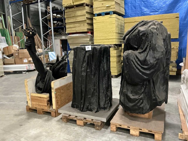 Decoratief vrijheidsbeeld - afbeelding 2 van  8