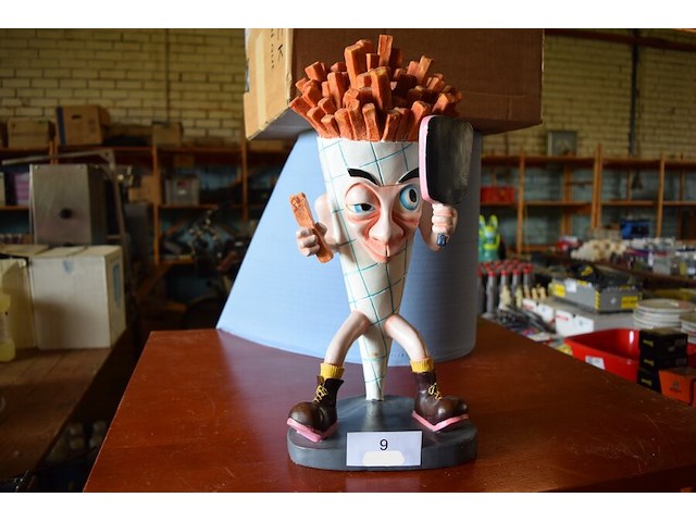 Decoratiefiguur frietzak h 45 cm - afbeelding 1 van  4