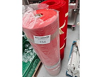 Decoratiemateriaal: tapijt rood - afbeelding 1 van  2