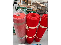 Decoratiemateriaal: tapijt rood - afbeelding 2 van  2