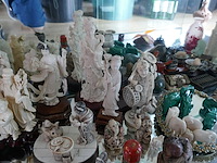Decoratieve beeldjes en glaswerk - afbeelding 4 van  9