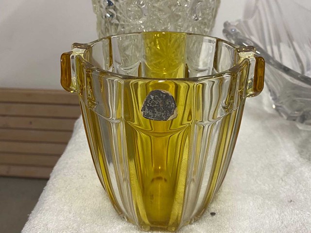 Decoratieve glasset – jaren 1950–1970 - afbeelding 2 van  11