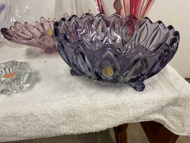 Decoratieve glasset – jaren 1950–1970 - afbeelding 6 van  11