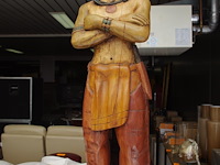 Decoratieve houten indiaan - afbeelding 1 van  2