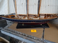 Decoratieve houten zeilboot - afbeelding 3 van  4