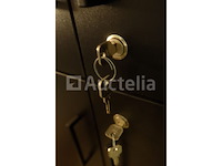 Decoratieve kasten en lampen - afbeelding 2 van  11