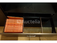 Decoratieve kasten en lampen - afbeelding 5 van  11