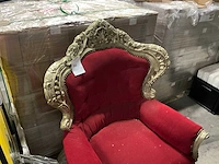 Decoratieve klassieke armstoel in barokstijl - afbeelding 2 van  4