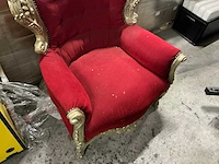 Decoratieve klassieke armstoel in barokstijl - afbeelding 3 van  4
