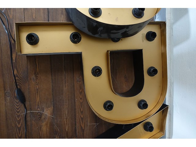 Decoratieve letters - afbeelding 5 van  6