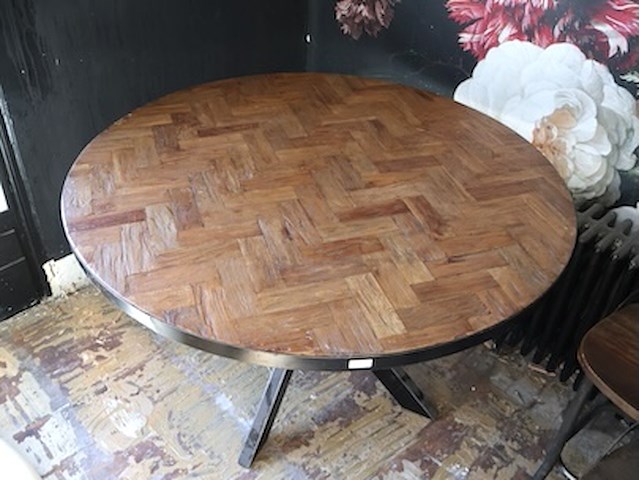 Decoratieve tafel - afbeelding 2 van  4