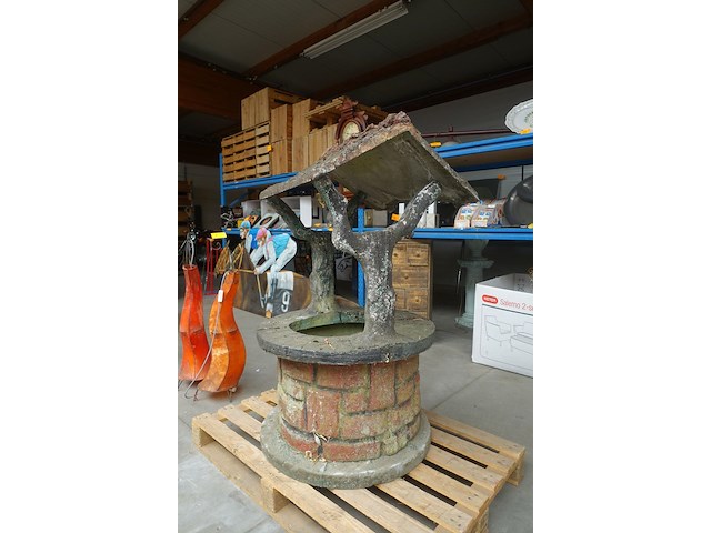 Decoratieve tuinwaterput - afbeelding 2 van  4
