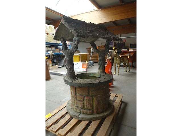 Decoratieve tuinwaterput - afbeelding 4 van  4