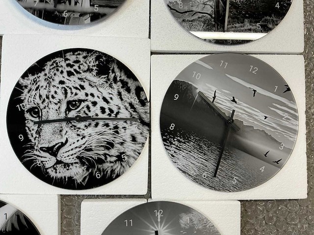 Decoratieve wandklok (8x) - afbeelding 4 van  7