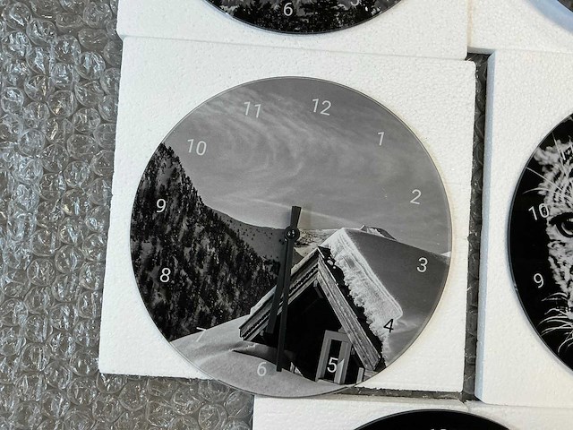 Decoratieve wandklok (8x) - afbeelding 6 van  7